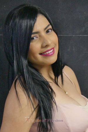 191920 - Thalia Age: 27 - Colombia