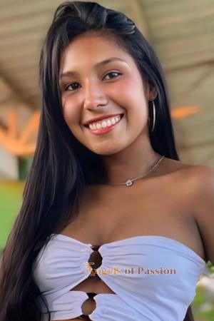 218647 - Arleth Age: 21 - Colombia