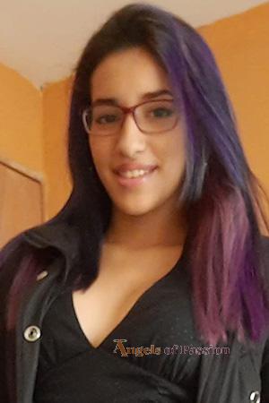 226106 - Nicole Age: 23 - Costa Rica