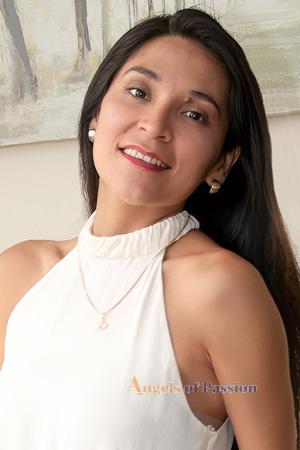 227056 - Carol Age: 32 - Peru