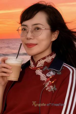 227218 - Emily Age: 62 - China