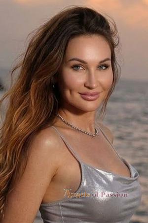 228729 - Viktoriia Age: 49 - Ukraine