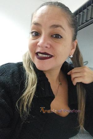 228969 - Karla Age: 40 - Costa Rica