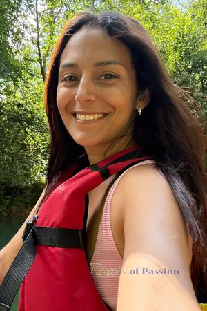 229512 - Daniela Age: 36 - Costa Rica